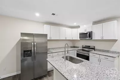 1208 E 55th Street, Savannah, GA 31404 - Photo 8