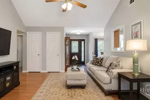 31 S Lake Dr, Savannah, GA 31410 - Photo 8
