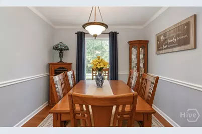 31 S Lake Drive, Savannah, GA 31410 - Photo 10