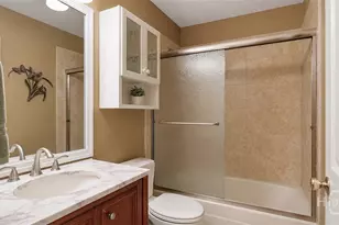 31 S Lake Dr, Savannah, GA 31410 - Photo 26