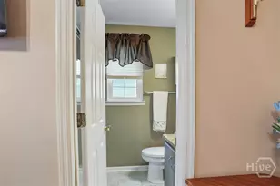 31 S Lake Dr, Savannah, GA 31410 - Photo 20