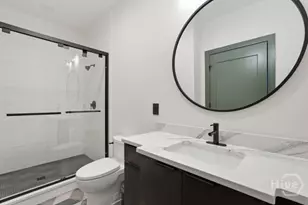5 Whitaker St, Savannah, GA 31401 - Photo 22