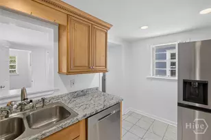 703 E 34th St, Savannah, GA 31401 - Photo 8