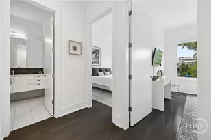 705 Tattnall St, Savannah, GA 31401 - Photo 40