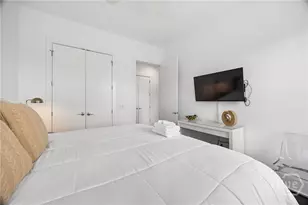 705 Tattnall St, Savannah, GA 31401 - Photo 54