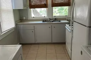 1212 E 32nd St, Savannah, GA 31404 - Photo 4