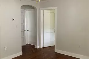1212 E 32nd St, Savannah, GA 31404 - Photo 10