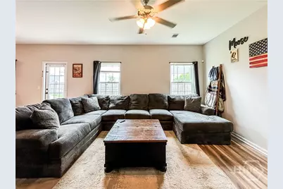 91 W Winn Avenue, Hinesville, GA 31313 - Photo 14