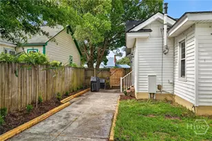 2124 E 39th St, Savannah, GA 31404 - Photo 24