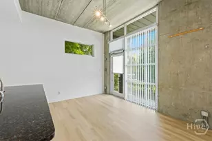 536 Selma St, Savannah, GA 31401 - Photo 8