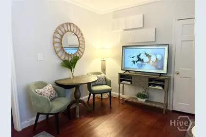 215 W Taylor Street, Savannah, GA 31401 - Photo 6