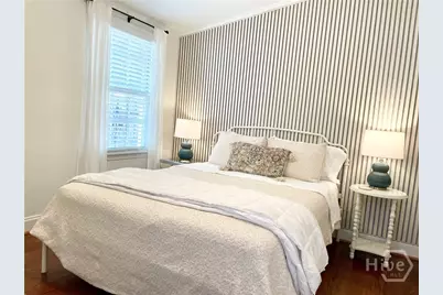 215 W Taylor Street, Savannah, GA 31401 - Photo 10