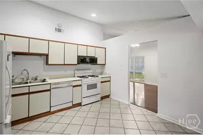 18 E White Hawthorne Drive, Savannah, GA 31419 - Photo 14