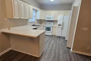 93 Cypress Pointe Dr, Richmond Hill, GA 31324 - Photo 4