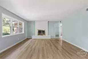 1462 Marlborough Way, Savannah, GA 31406 - Photo 6