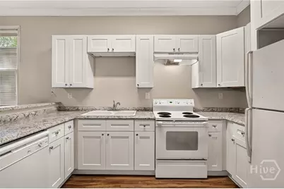 743 E Henry Street, Savannah, GA 31401 - Photo 24