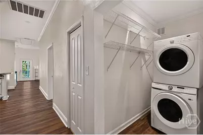743 E Henry Street, Savannah, GA 31401 - Photo 16