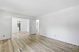 2326 Lorraine Dr, Savannah, GA 31404 - Photo 6