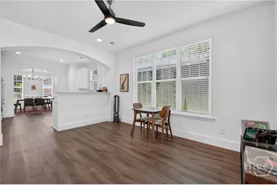 706 W 44th Street, Savannah, GA 31405 - Photo 10