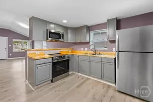 705 W 47th St, Savannah, GA 31405 - Photo 12