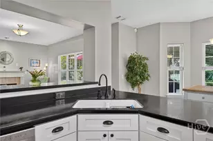 315 Gloucester Rd, Savannah, GA 31410 - Photo 14
