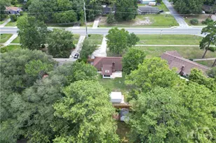 210 W General Stewart Wy, Hinesville, GA 31313 - Photo 10
