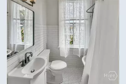 413 E 36th Street, Savannah, GA 31401 - Photo 14