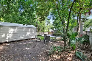 809 E Bolton St, Savannah, GA 31401 - Photo 40