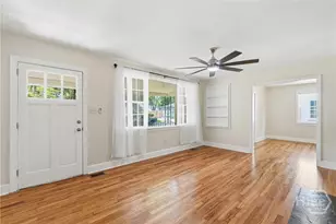 2324 E 40th St, Savannah, GA 31404 - Photo 8