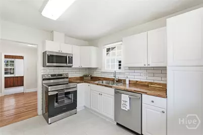 2324 E 40th Street, Savannah, GA 31404 - Photo 4