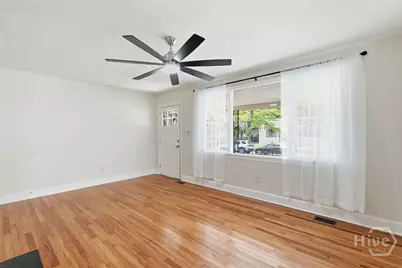 2324 E 40th Street, Savannah, GA 31404 - Photo 10