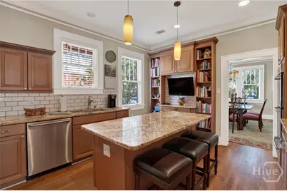 717 E 46th Street, Savannah, GA 31405 - Photo 16