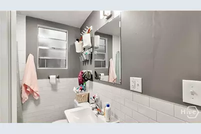 534 E Waldburg Street, Savannah, GA 31401 - Photo 28