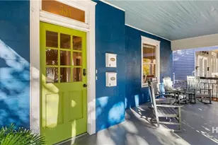 534 E Waldburg St, Savannah, GA 31401 - Photo 4