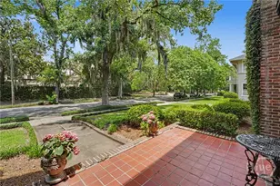 27 E 49th St, Savannah, GA 31405 - Photo 8