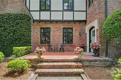 27 E 49th Street, Savannah, GA 31405 - Photo 4
