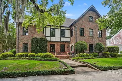 27 E 49th Street, Savannah, GA 31405 - Photo 1