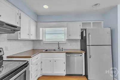 406 Briarcliff Circle, Savannah, GA 31419 - Photo 10