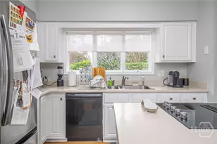 17 Riding Ln, Savannah, GA 31411 - Photo 10