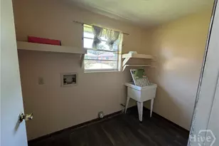 1010 Carroll St, Savannah, GA 31415 - Photo 8