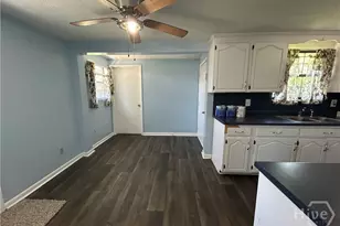 1010 Carroll St, Savannah, GA 31415 - Photo 6