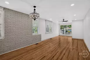 631 W 45th St, Savannah, GA 31405 - Photo 8