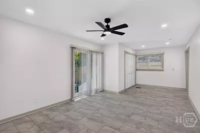 631 W 45th Street, Savannah, GA 31405 - Photo 24