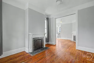 301 W 34th Street, Savannah, GA 31401 - Photo 12