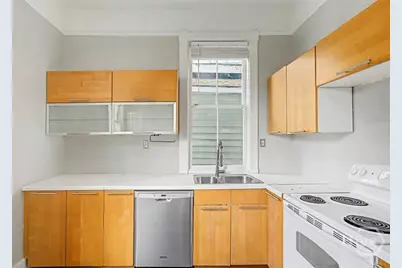 301 W 34th Street, Savannah, GA 31401 - Photo 24