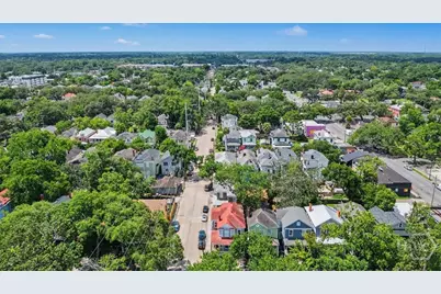301 W 34th Street, Savannah, GA 31401 - Photo 48