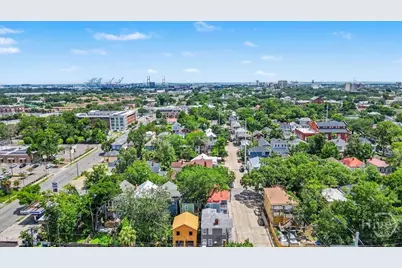 301 W 34th Street, Savannah, GA 31401 - Photo 58