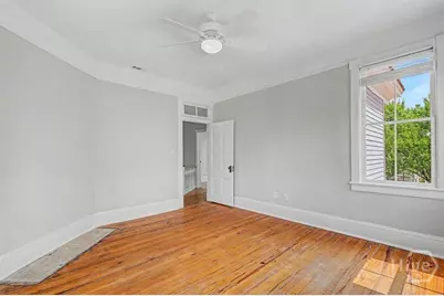 301 W 34th Street, Savannah, GA 31401 - Photo 32