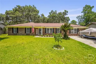 306 Burlington Rd, Savannah, GA 31410 - Photo 2