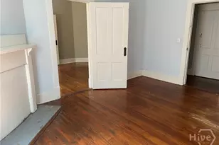 528 E Bolton St, Savannah, GA 31401 - Photo 6